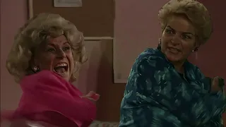 EastEnders - "YOU BITCH, YOU COW" Peggy Mitchell Vs. Pat Evans (27th October 1998)