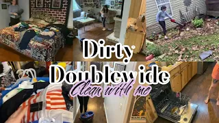 Dirty Doublewide Clean with me #mobilehomeliving #cleaningmotivation #cleanwithme