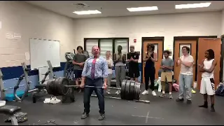 Hitting an easy 585 on deadlift for my students.