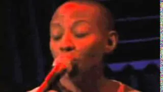 2004 10 13 Gail Ann Dorsey   Ziggy Stardust Live @ Joe's Pub in New York, NY