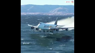 IMPOSSIBLE LANDING Boeing 747 at Gibraltar Airport #shorts