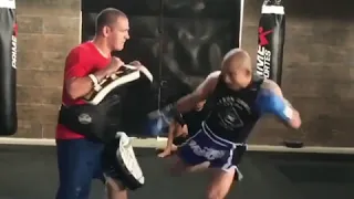 JOSE ALDO WORKOUT COMPILATION SHOWS DEVASTATING LEG KICKS