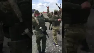 SOLDIERS DANCE AND CELEBRATE JOYFULLY | #shorts #ukraine