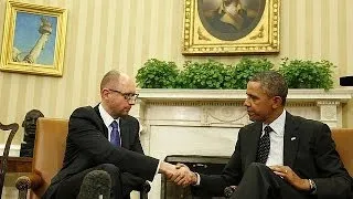 Обама провел переговоры с Яценюком и предостерег Москву