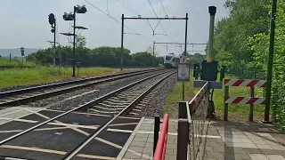 Arriva GTW 428 komt aan op Schin op Geul als RS18 naar Kerkrade Centrum