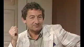 Pierre Desproges : "J'ai horreur du football" (1985)