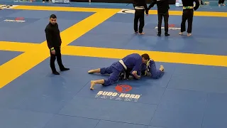 BJJ White Belts Coach Yells For Closed Guard But He Sees An Armbar