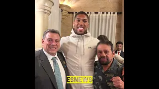 Epic Roberto Duran Showing Anthony Joshua how to work the body