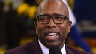 Kenny Smith explains who is the most unique NBA player of all time .