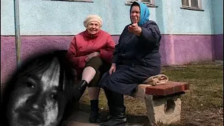 Бабки у подъезда о Егоре Летове // Two schizophrenic grannies talk about Yegor Letov