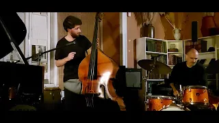 Júlio Resende Trio | Bye Bye Blackbird (Miles Davis)