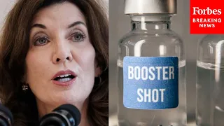 New York Gov. Kathy Hochul Mandates COVID-19 Booster Shot For Healthcare Workers