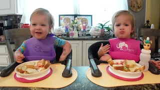 Twins try tomato sandwich