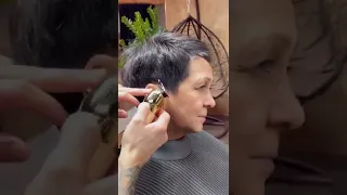 Короткая женская стрижка ✂️ Данный урок уже доступен по ссылке в описании 💖 Стрижки от Ивана Блудой