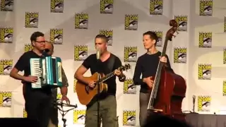 Comic-Con 2010: Barenaked Ladies sing The Big Bang Theory theme