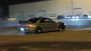 Skyline R33 GT-R donuts and flames