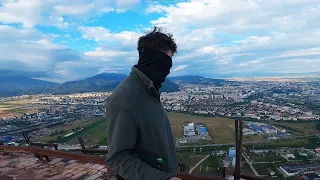 Climbing day in Brasov (300 meters chimney)