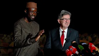 Déclaration d'Ousmane Sonko et de Jean-Luc Mélenchon à Dakar