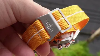 yellow mn strap