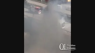 Bari, incendio autobus Amtab in via Caldarola