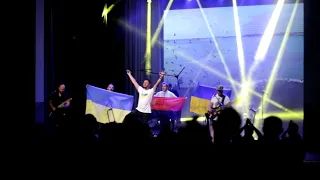 Гурт "Скай" у Мукачеві: ексклюзивні моменти з благодійного концерту в Палаці культури і мистецтв
