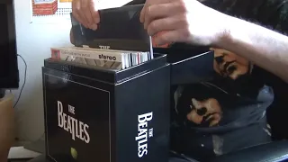 THE BEATLES STEREO VINYL BOX SET UNBOXING (2012)