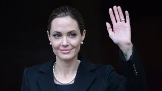 Рак груди: Анджелина Джоли сделала свой выбор