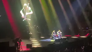 2CELLOS Play SMOOTH CRIMINAL LIVE Dallas/TX 2022