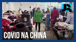 Moradores de regiões rurais da China fazem longas viagens em busca de atendimento para covid