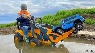 Darius Helps the cars from water and learns Closed Bridge road sign for kids