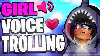 GIRL VOICE TROLLING in DA HOOD Voice Chat! (HILARIOUS🤣)