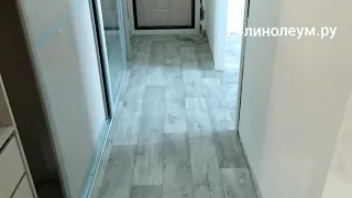 Как обыграли шкаф стенли в коридоре при укладке линолеума Красноярск