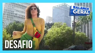 Jovem dá show andando e dançando em cima de patins por SP