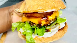 Simple Homemade Beef Burger || South African Version