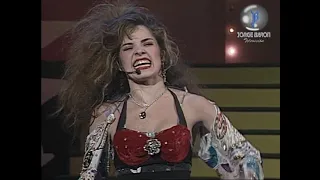 Gloria Trevi en el Show de las Estrellas  - Con los Ojos Cerrados