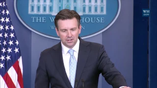 1/4/17: White House Press Briefing