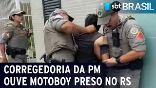 Corregedoria da PM ouve depoimento de motoboy que foi algemado e preso no RS | SBT Brasil (19/02/24)