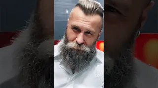 Pavel Ladziak’s Morning Beard Routine 🌞