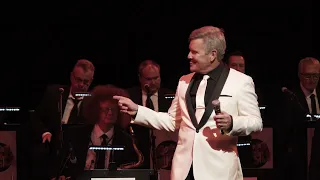 Tom Burlinson presents “Salute the Masters of Swing”