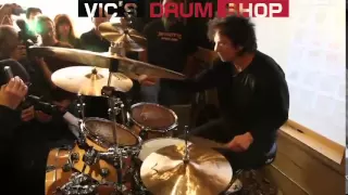 Terry Bozzio at Vics Drum Shop Terry Bozzio.mov