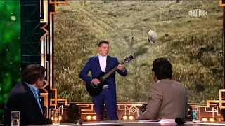 Петр Грушихин исполняет песню Серёжка Ольховая на программе "Привет Андрей"