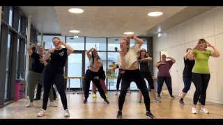 Bad Bunny - Titi Me Pregunto | Choreo by Tatiana Wegner | Zumba Fitness