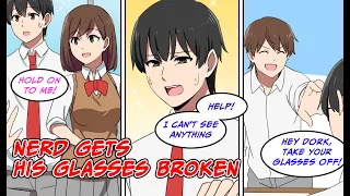 Handsome guy breaks nerd’s glasses→Girls suddenly become nicer when they notice that...[Manga dub]