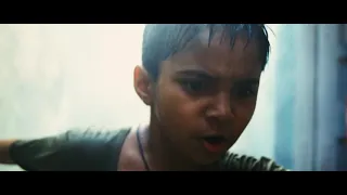 Slumdog Millionaire (2008)_Chase Sequence