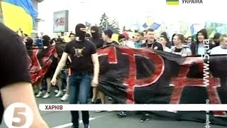 Бійка між футбольними фанами та сепаратистами. #Харків