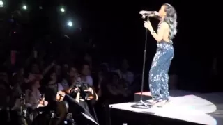 RIHANNA crying on stage + singing live DIAMONDS World Tour (Lille Grand Stade)