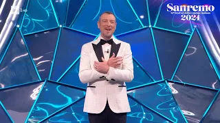 Sanremo 2024 - Amadeus apre la 74esima edizione del Festival