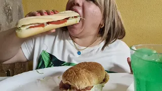 МУКБАНГ 🍽 ОБАЛДЕТЬ ДУМАЕТЕ ЛОПНУ😂MUKBANG 🍴 BOCADILLO CON BURGER 😋#мукбанг #mukbang