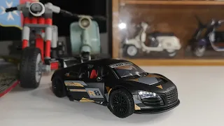 Audi R8 from 2016 Scale 1/36 Diecast with Sound & Lights