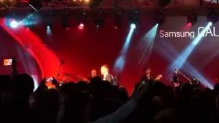 Gary Barlow - end performance 'Never Forget' at Samsung Galaxy S4 London launch party